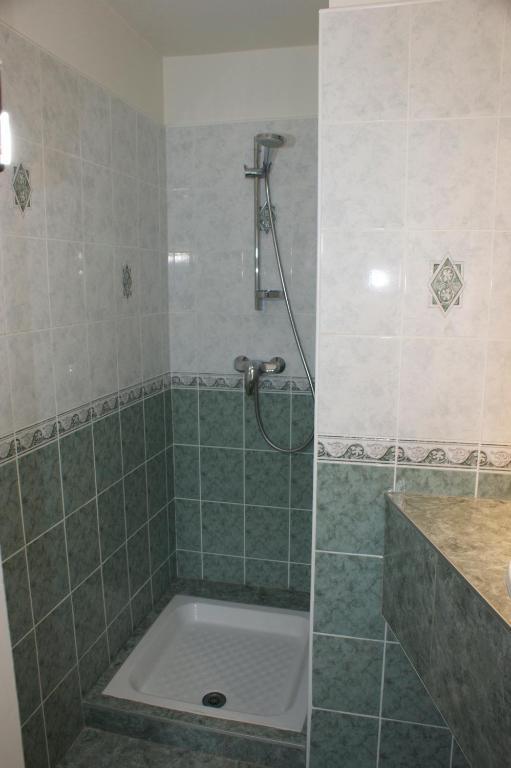 Hotel Le Lyon Bron Zewnętrze zdjęcie