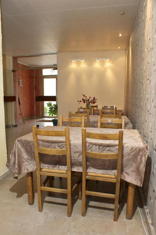 Hotel Le Lyon Bron Zewnętrze zdjęcie