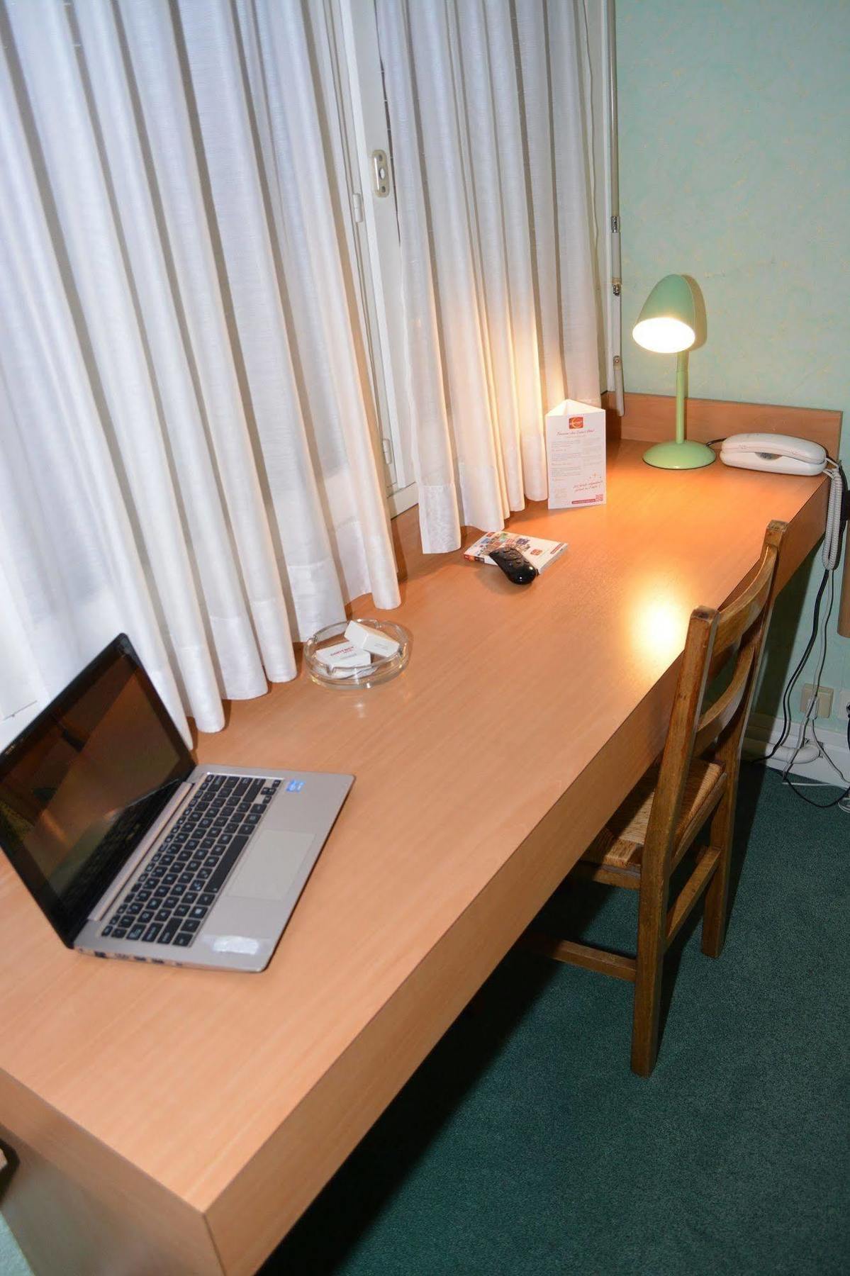 Hotel Le Lyon Bron Zewnętrze zdjęcie