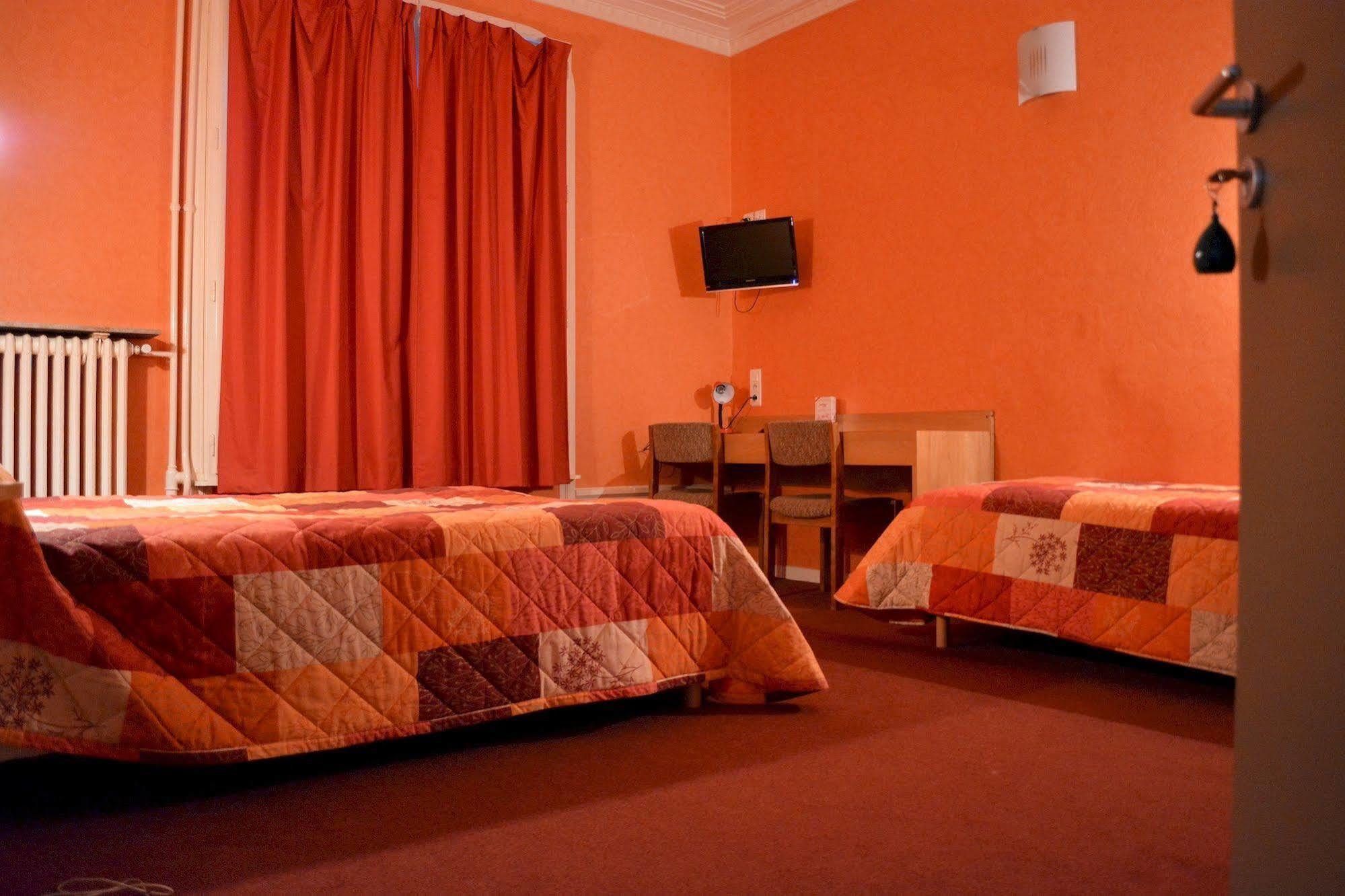 Hotel Le Lyon Bron Zewnętrze zdjęcie